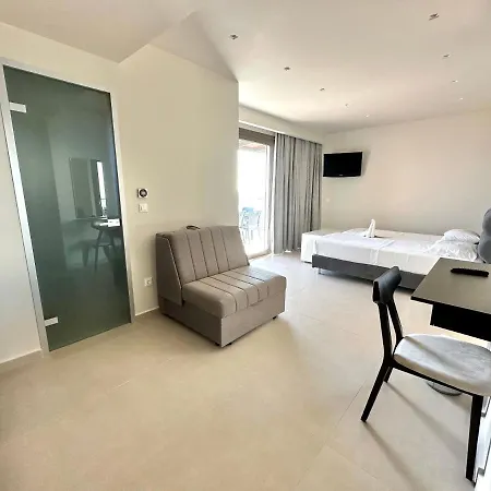 Aristomenis 4* Vlachata