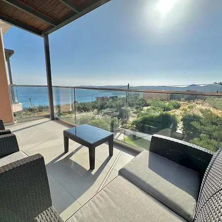 Aristomenis Apartahotel