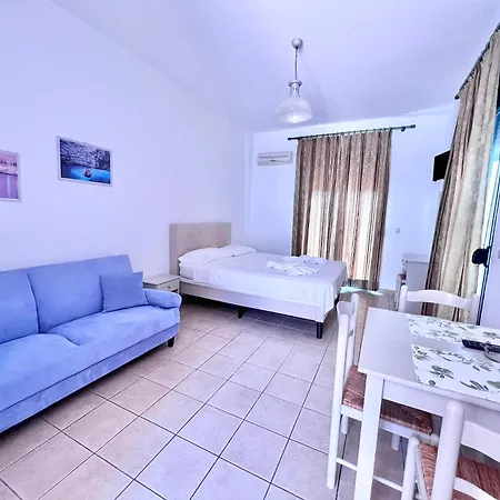 Apartahotel Aristomenis Vlachata