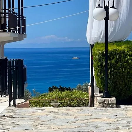 Aristomenis Apartahotel Vlachata