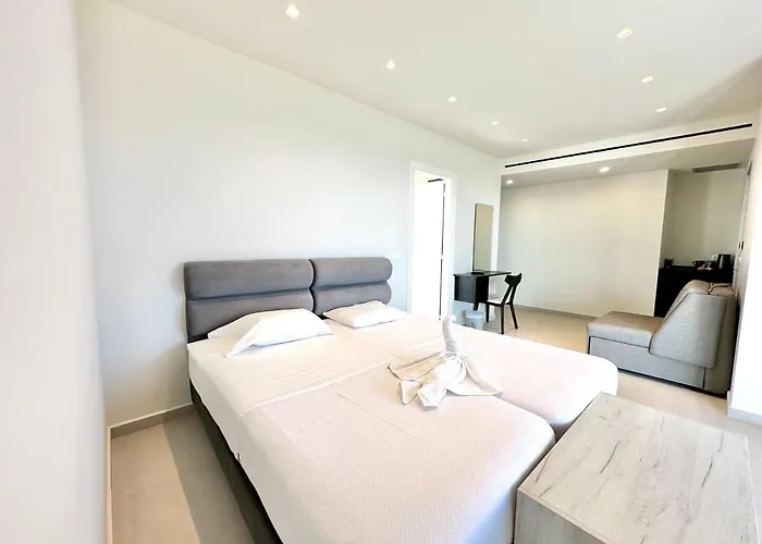 Hotel apartamentowy Aristomenis 4*