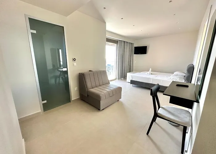 Aristomenis 4* Vlachata