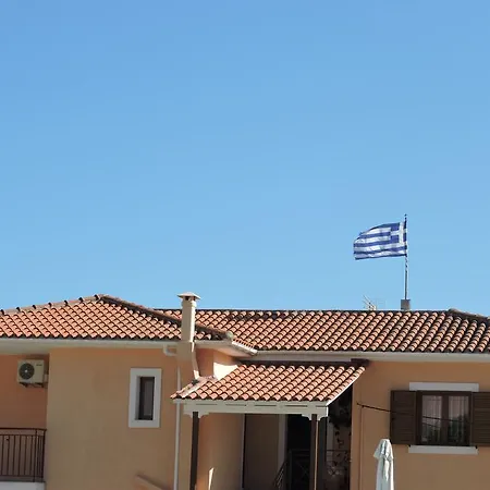 Aristomenis Lägenhetshotell