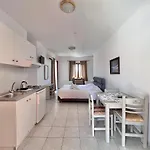 Appart hôtel Aristomenis
