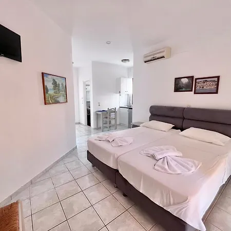Aristomenis Studios *